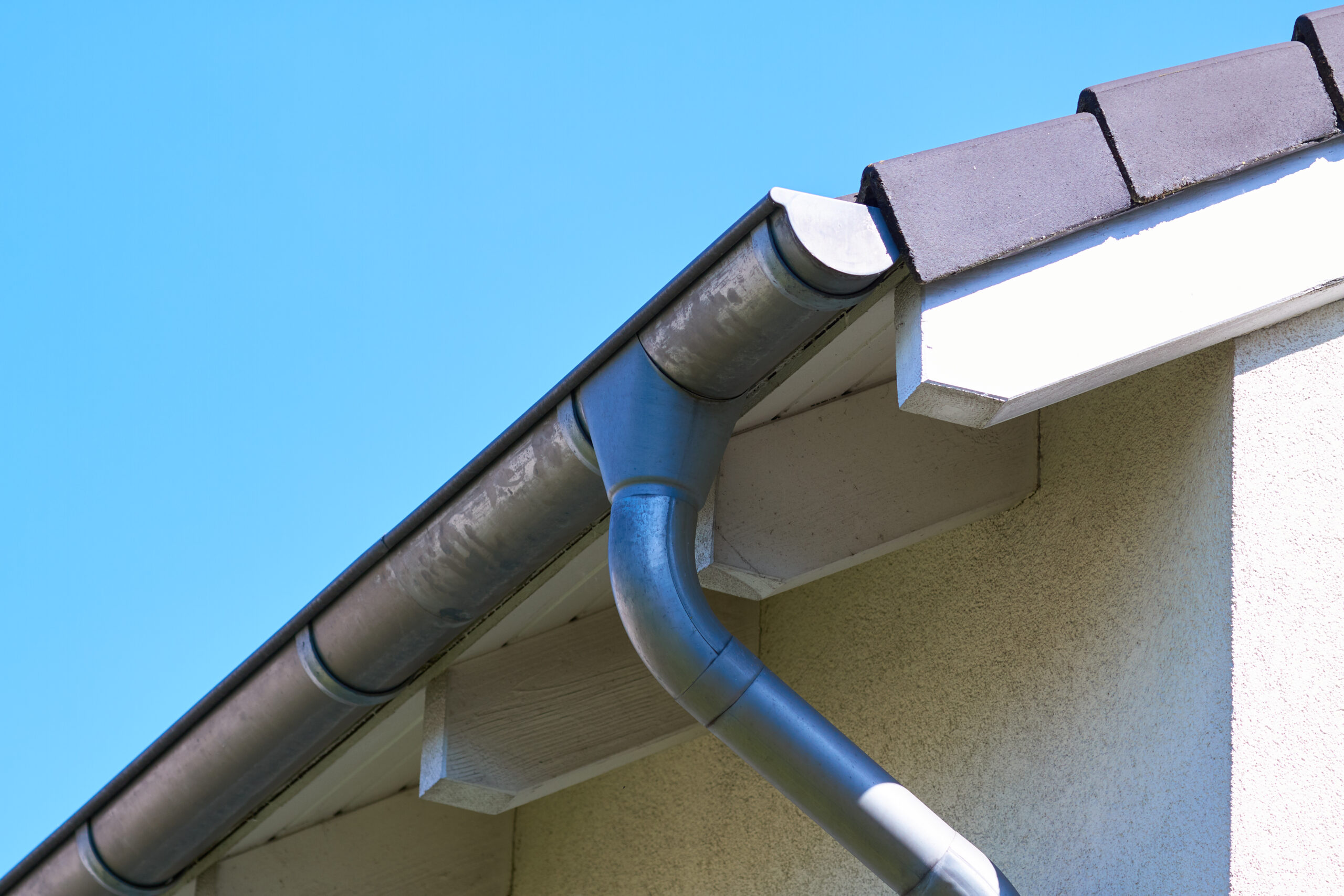 aluminum gutters rust