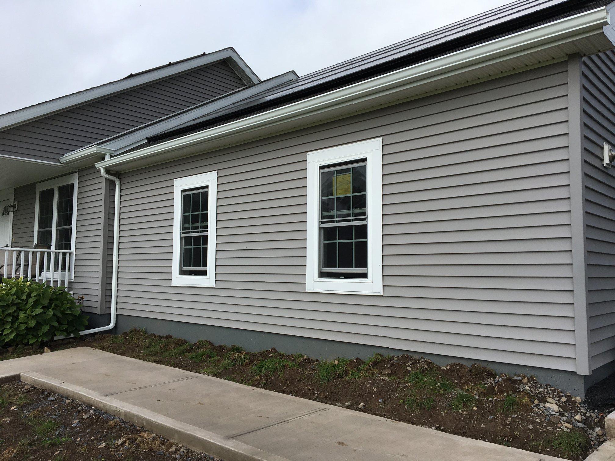 How to Fix Loose Gutters
